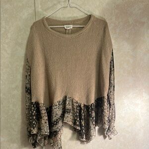 Neutral Beige Knit Scoop Neck Sweater with Patterned Hem and Sleeves